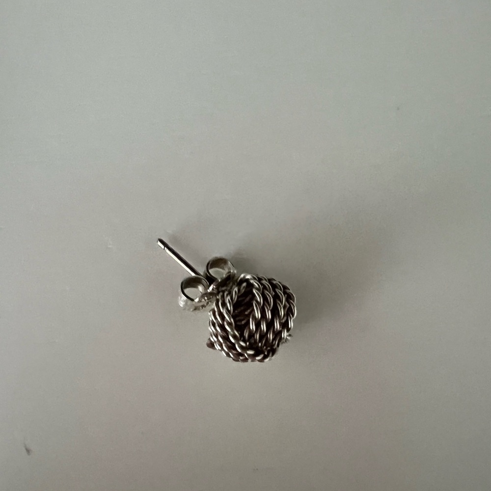 Tiffany & Co Link knot earring (1)